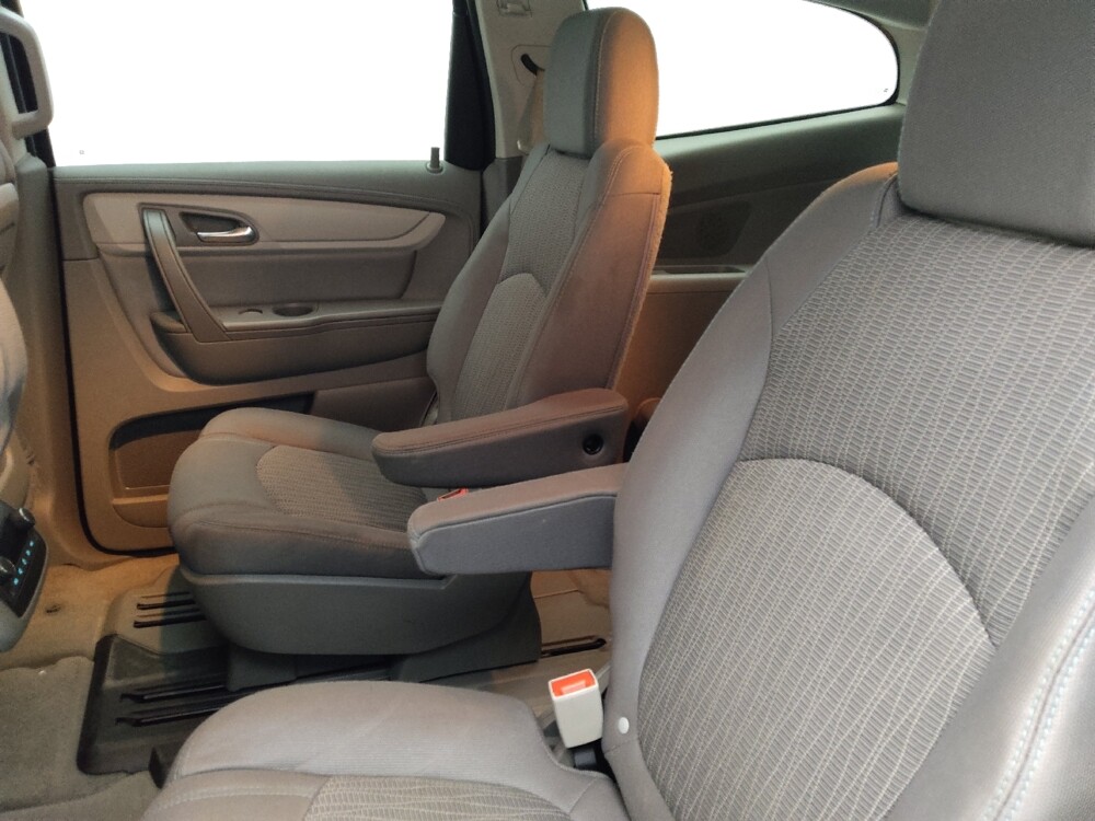 2016 Chevrolet Traverse in Lauderdale Lakes, FL 33313 - 18097366 18