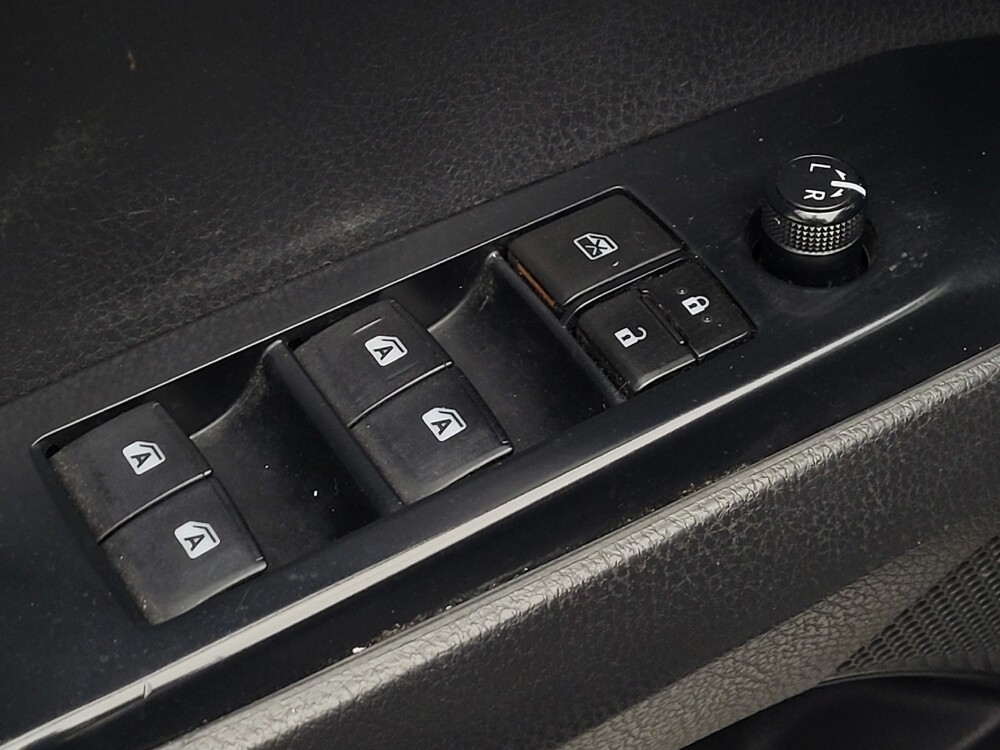 2020 Toyota Camry in Jacksonville, FL 32210 - 18097375 27