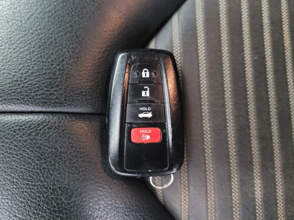 2020 Toyota Camry in Jacksonville, FL 32210 - 18097375 32