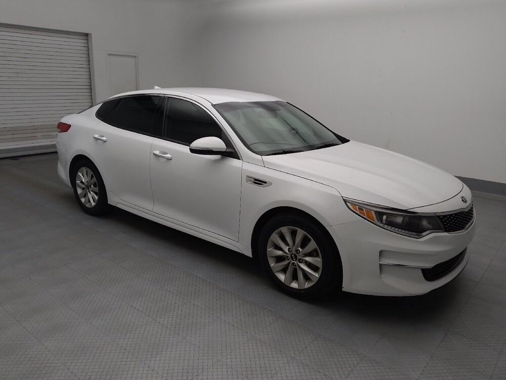 2018 Kia Optima in Denver, CO 80012 - 18097389 11