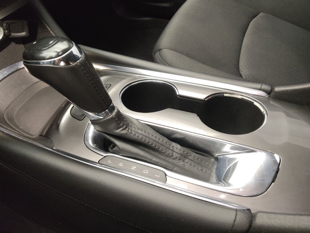 2016 Chevrolet Malibu in Denver, CO 80012 - 18097390 26