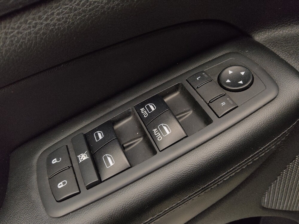 2018 Jeep Grand Cherokee in Denver, CO 80012 - 18097393 27