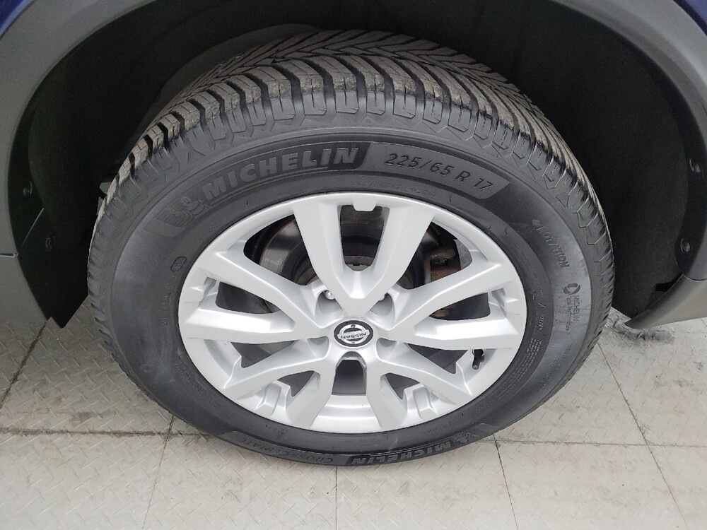 2018 Nissan Rogue in Maple Heights, OH 44137 - 18097404 31