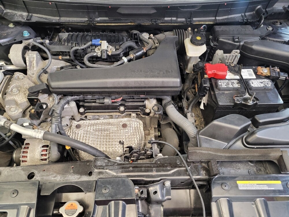 2018 Nissan Rogue in Maple Heights, OH 44137 - 18097404 30