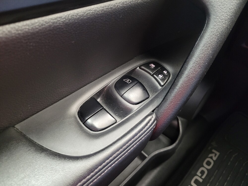 2018 Nissan Rogue in Maple Heights, OH 44137 - 18097404 27