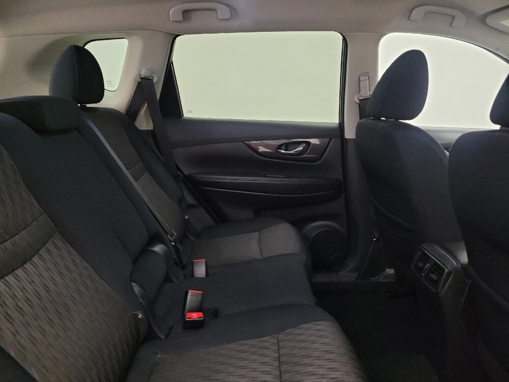 2018 Nissan Rogue in Maple Heights, OH 44137 - 18097404 19