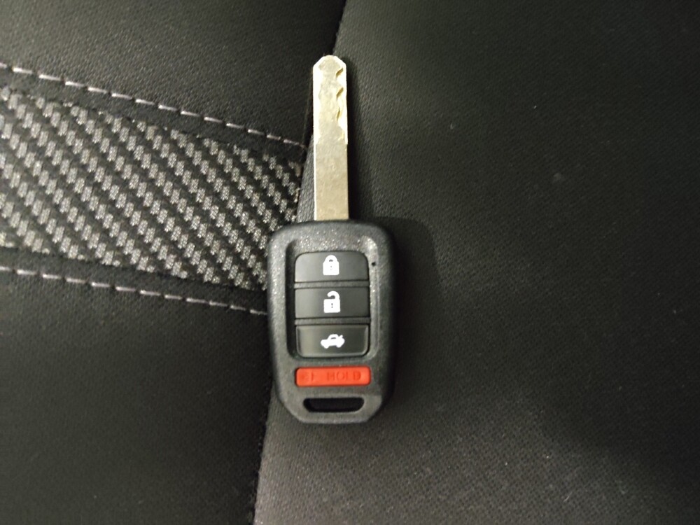 2018 Honda Civic in Columbus, OH 43228 - 18097409 32