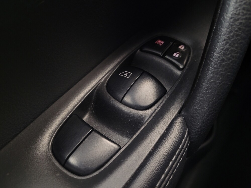 2018 Nissan Rogue in Columbus, OH 43228 - 18097410 27