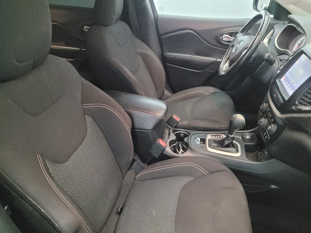 2017 Jeep Cherokee in Woodbridge, VA 22191 - 18097412 21