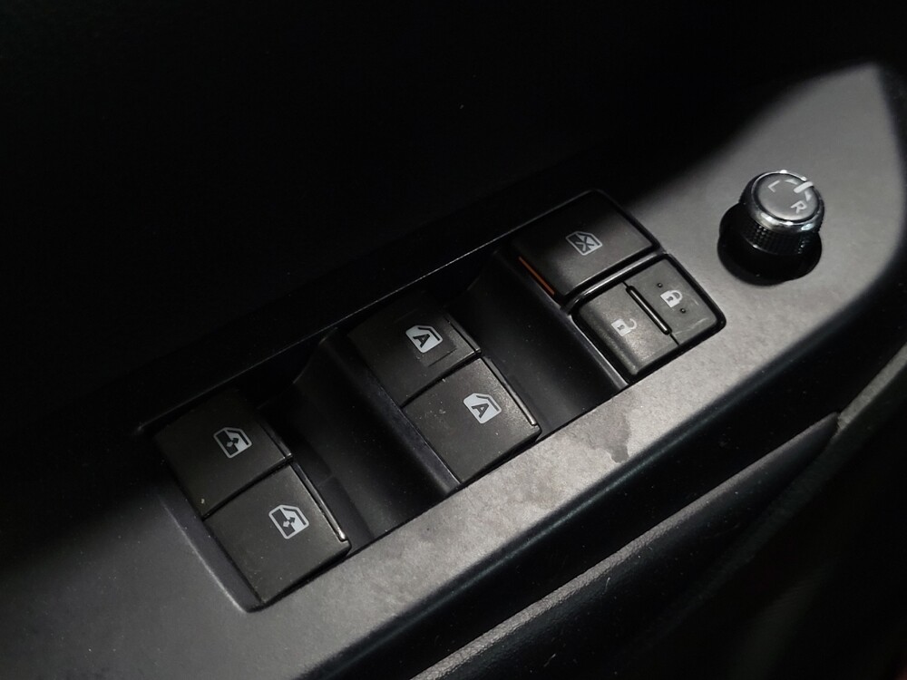 2018 Toyota Highlander in Woodbridge, VA 22191 - 18097417 27