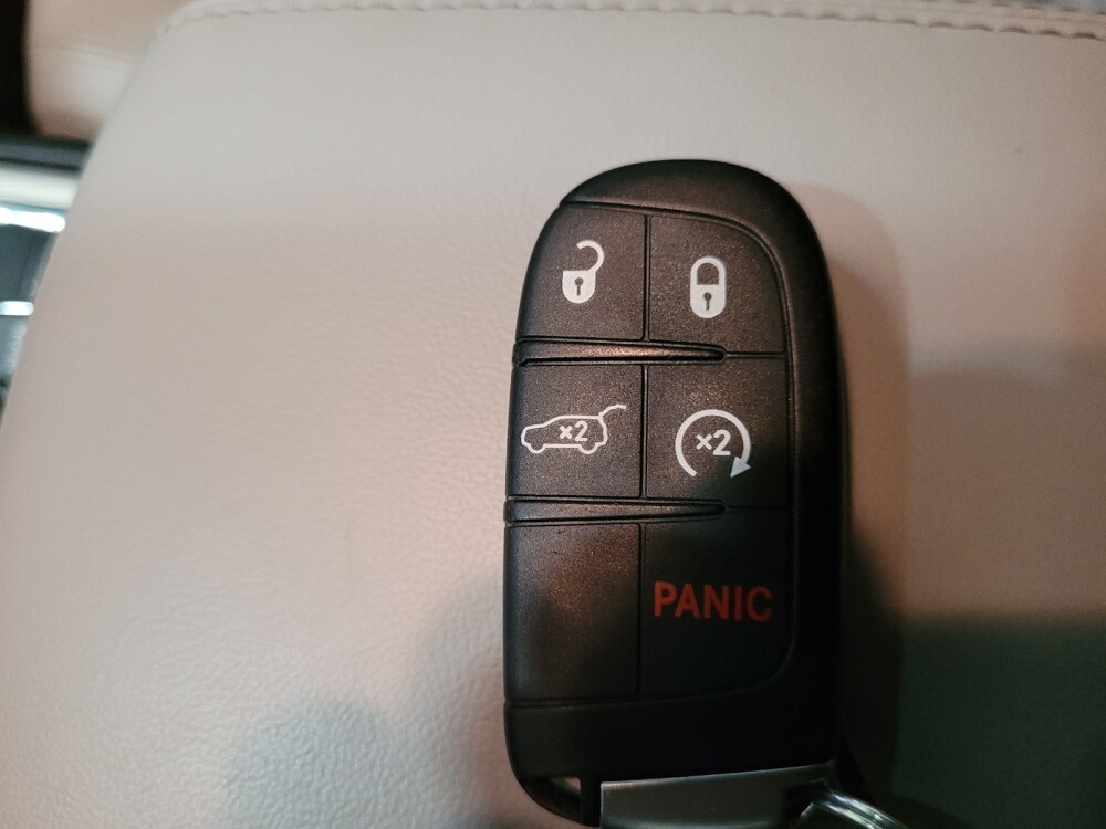 2018 Jeep Grand Cherokee in Woodbridge, VA 22191 - 18097418 32