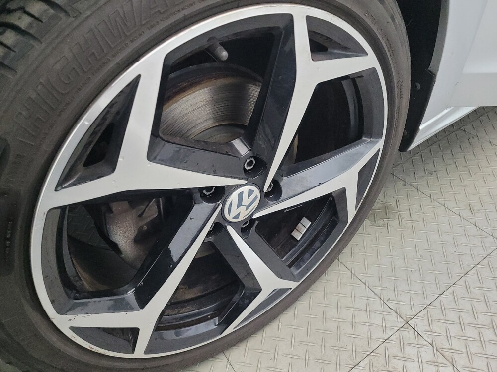 2020 Volkswagen Passat in Williamstown, NJ 8094 - 18097421 31