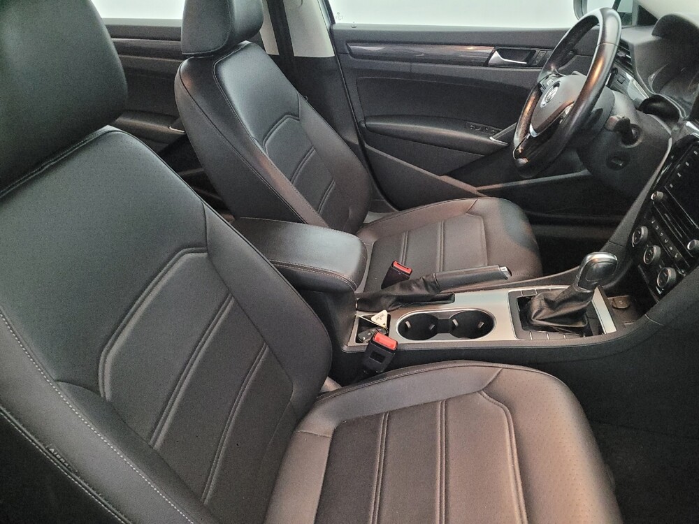 2020 Volkswagen Passat in Williamstown, NJ 8094 - 18097421 21