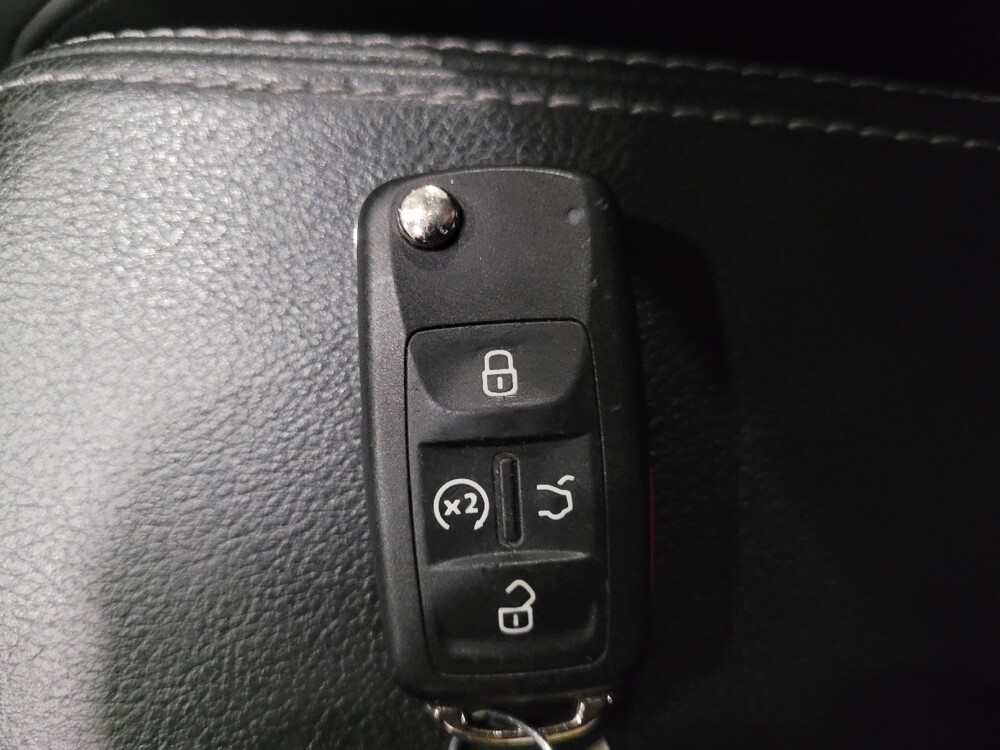 2020 Volkswagen Passat in Williamstown, NJ 8094 - 18097421 32