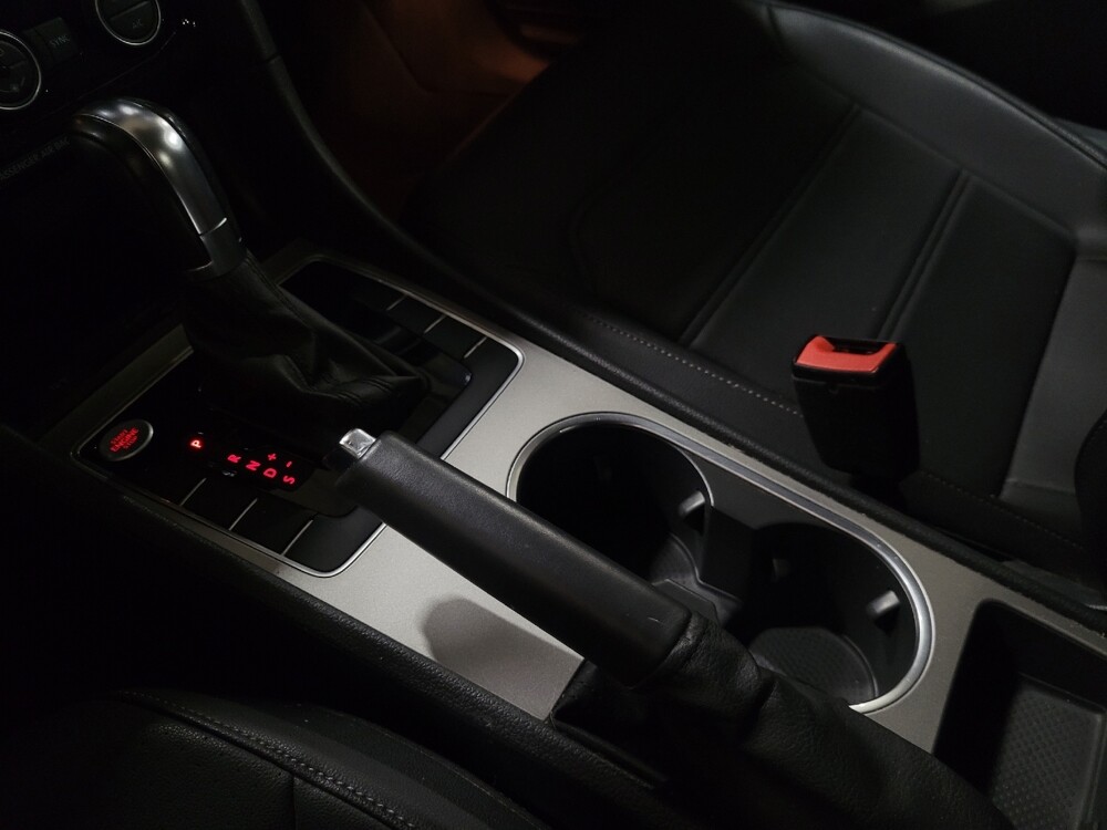 2020 Volkswagen Passat in Williamstown, NJ 8094 - 18097421 26