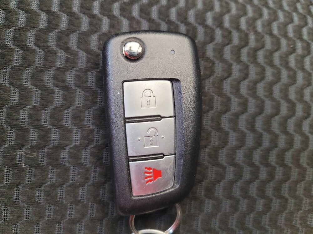 2020 Nissan Rogue Sport in Columbus, OH 43228 - 18097423 32