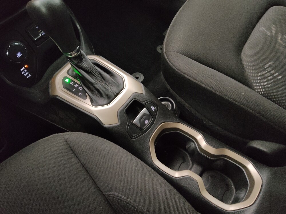 2016 Jeep Renegade in Gladstone, MO 64118 - 18097424 26