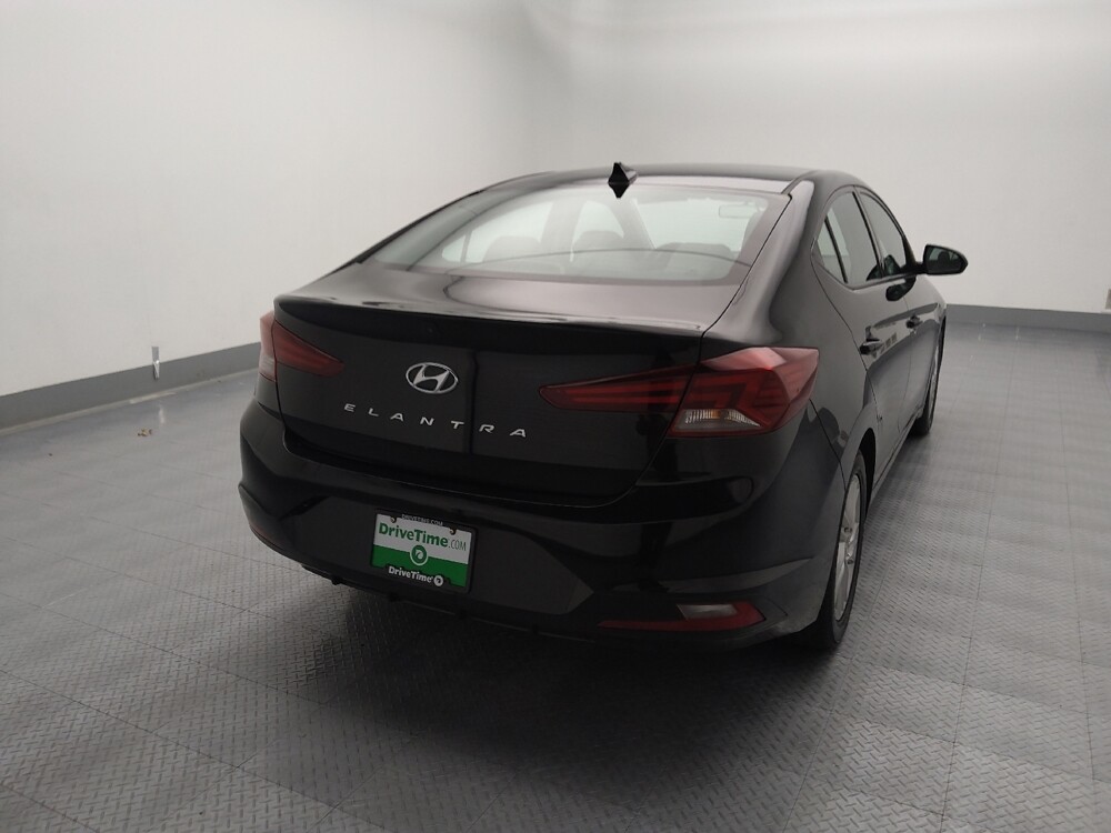 2020 Hyundai Elantra in Independence, MO 64055 - 18097426 7