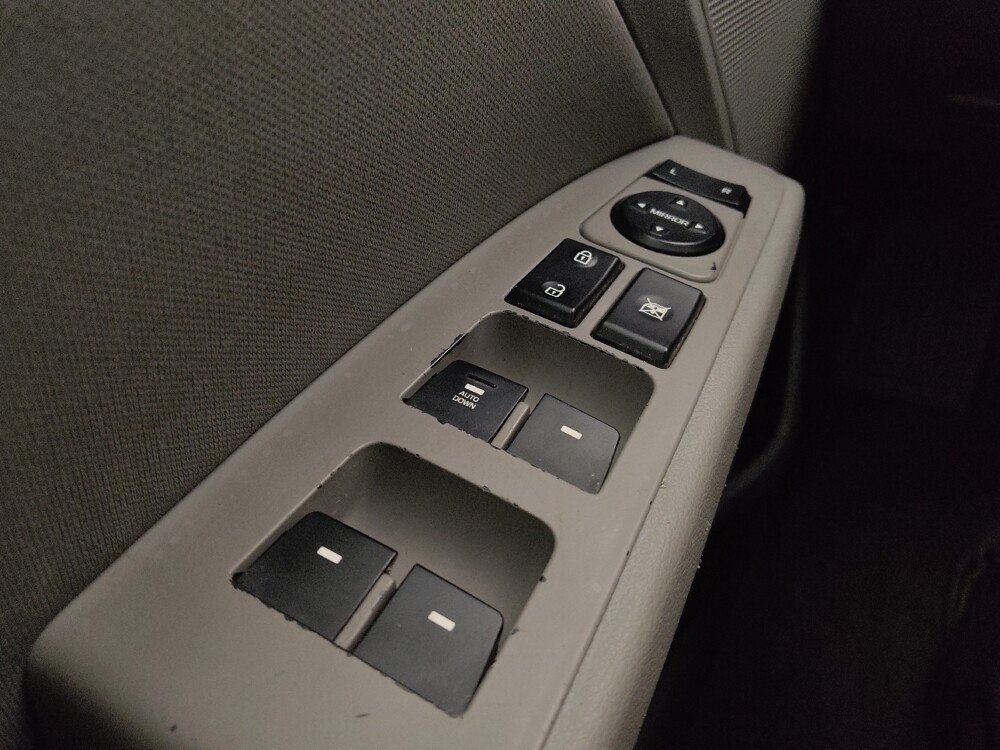 2020 Hyundai Elantra in Independence, MO 64055 - 18097426 27