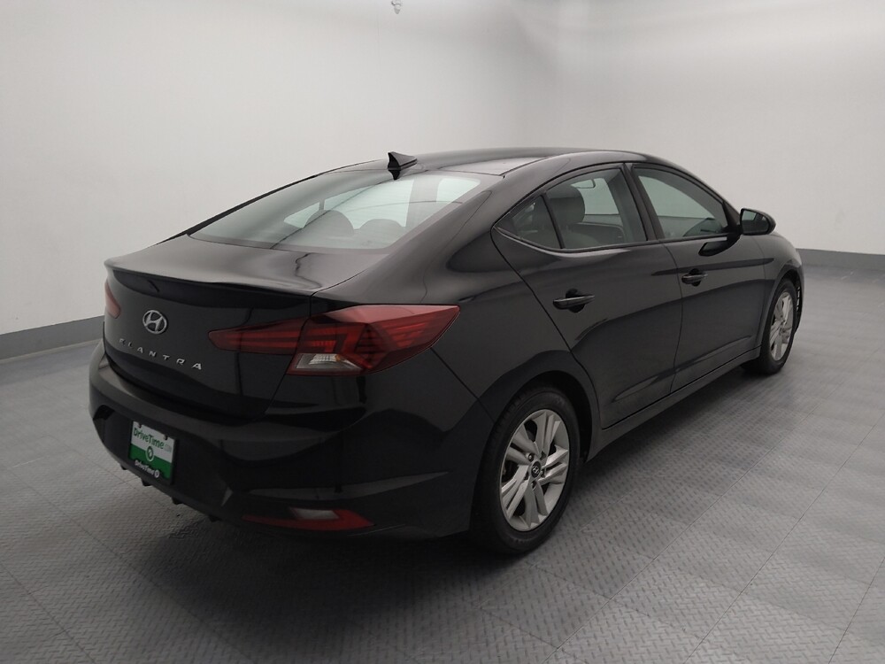 2020 Hyundai Elantra in Independence, MO 64055 - 18097426 9