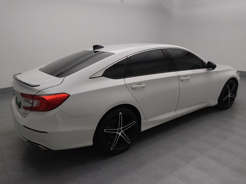 2021 Honda Accord in Independence, MO 64055 - 18097429 10