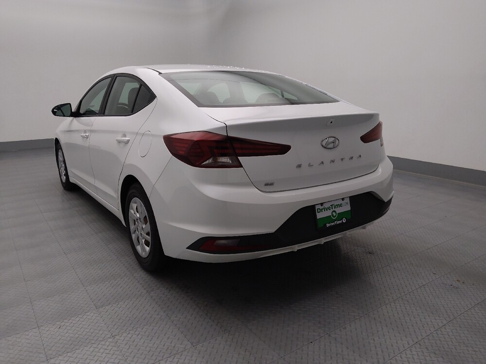 2019 Hyundai Elantra in Independence, MO 64055 - 18097432 5
