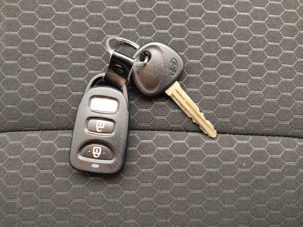 2019 Hyundai Elantra in Independence, MO 64055 - 18097432 32