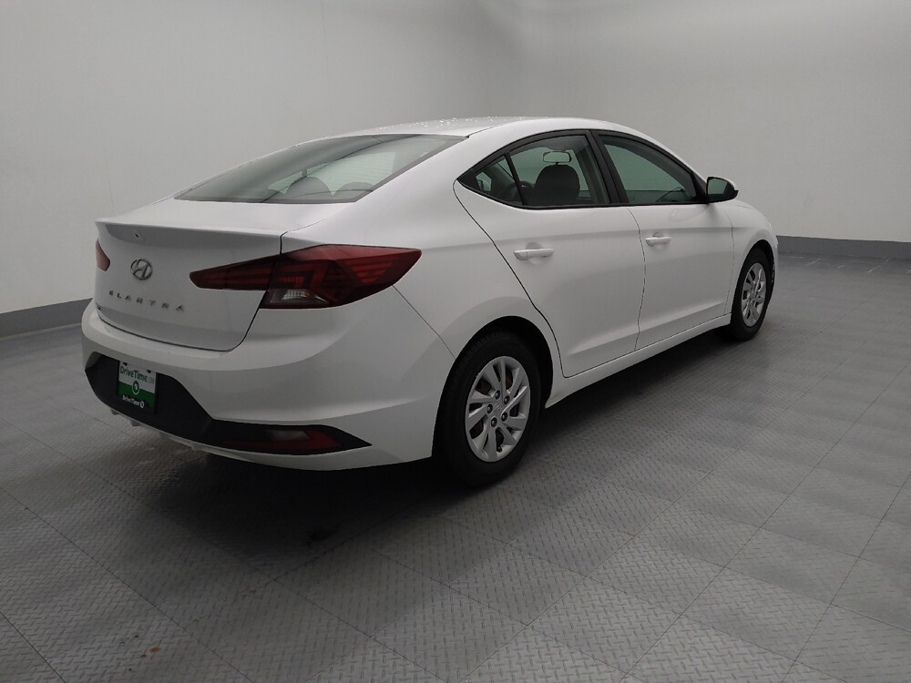 2019 Hyundai Elantra in Independence, MO 64055 - 18097432 10