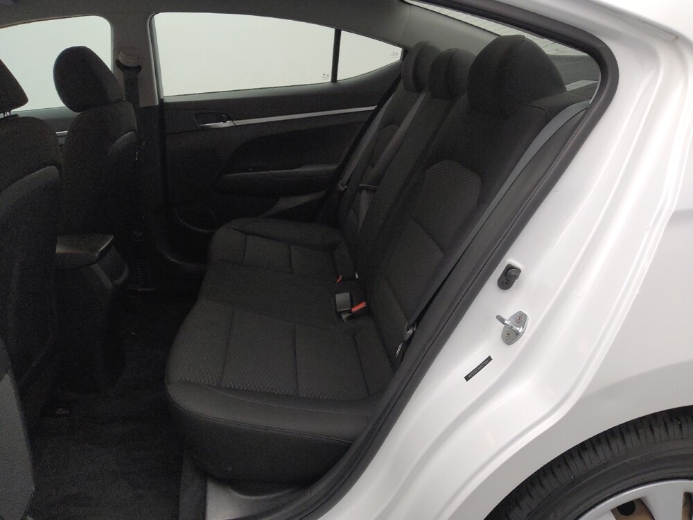 2019 Hyundai Elantra in Independence, MO 64055 - 18097432 18