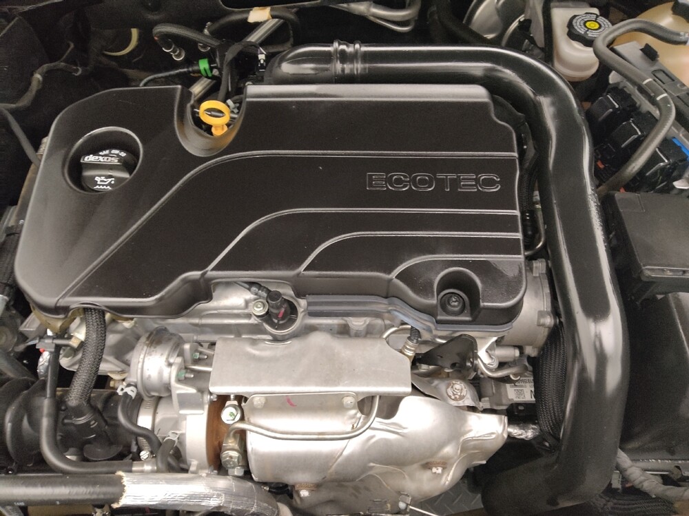 2018 Chevrolet Malibu in Independence, MO 64055 - 18097434 30