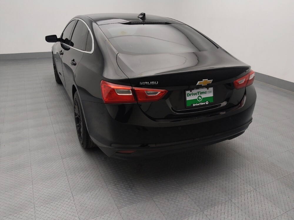 2018 Chevrolet Malibu in Independence, MO 64055 - 18097434 6