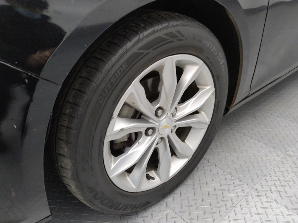 2019 Chevrolet Malibu in Independence, MO 64055 - 18097435 31