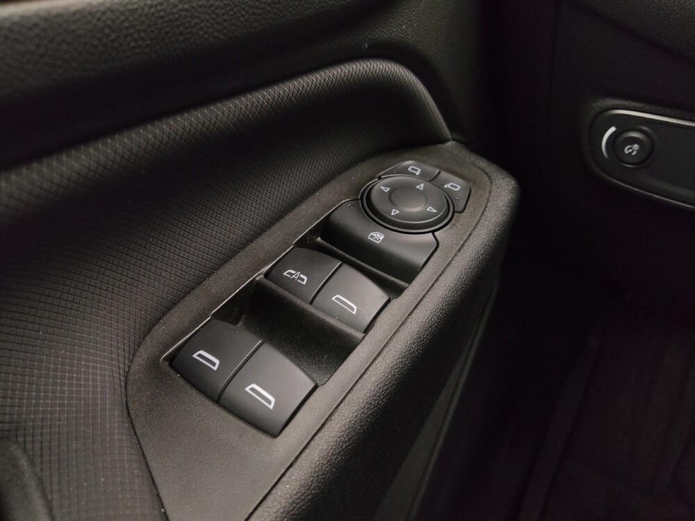 2022 Chevrolet Equinox in Gladstone, MO 64118 - 18097436 27