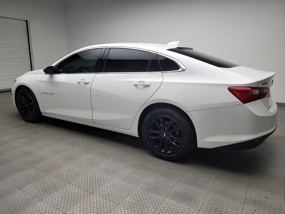 2018 Chevrolet Malibu in Indianapolis, IN 46222 - 18097437 3
