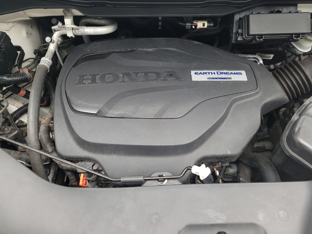 2018 Honda Pilot in Taylor, MI 48180 - 18097440 30