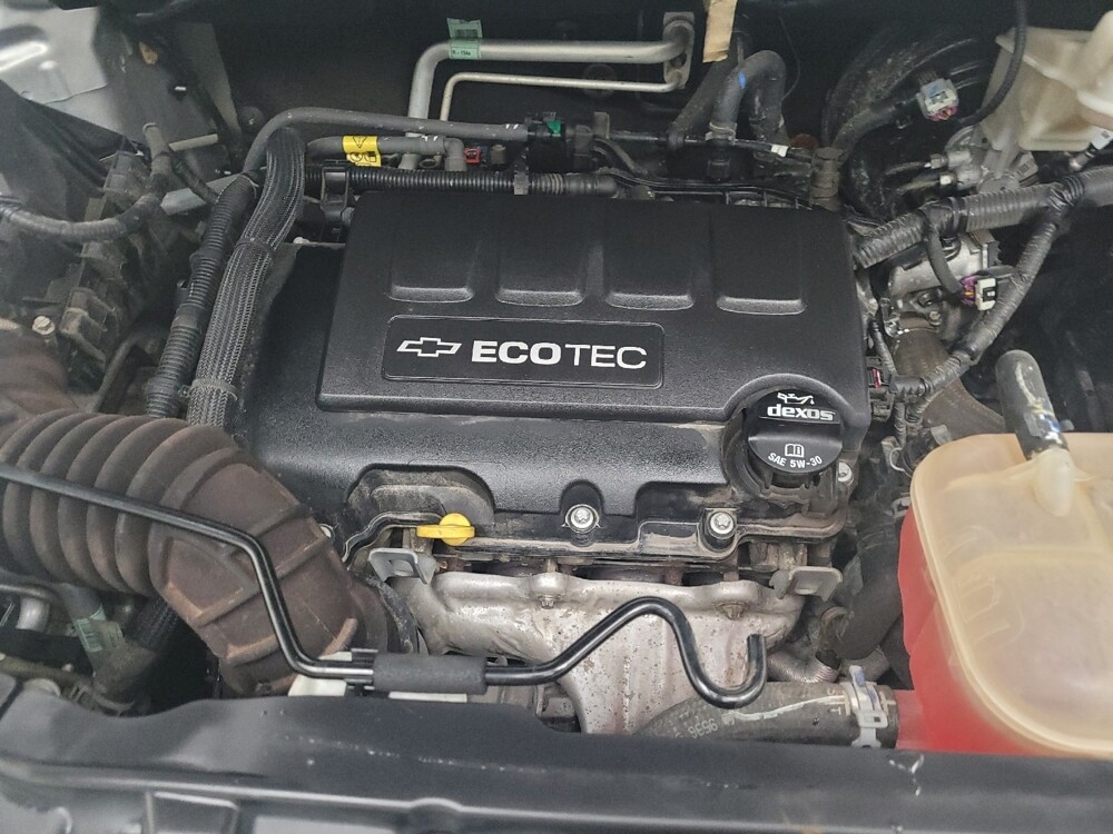 2019 Chevrolet Trax in Grand Rapids, MI 49508 - 18097441 30