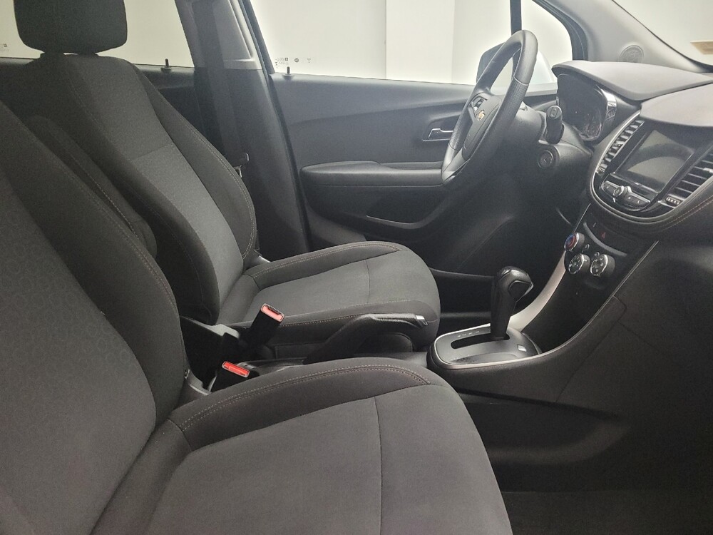 2019 Chevrolet Trax in Grand Rapids, MI 49508 - 18097441 21