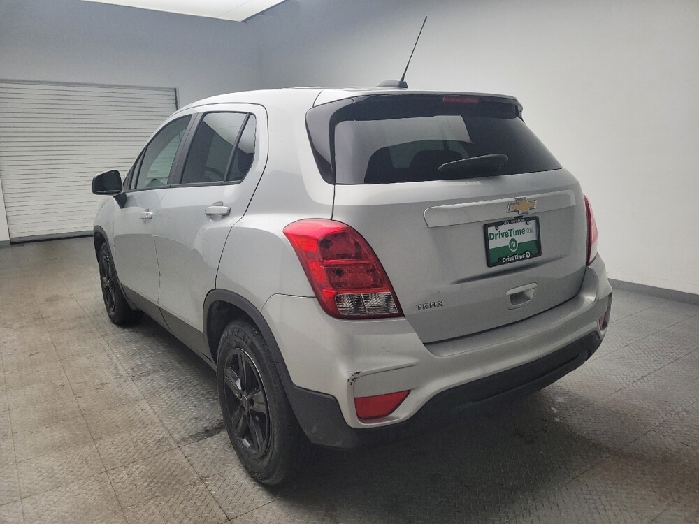 2019 Chevrolet Trax in Grand Rapids, MI 49508 - 18097441 5