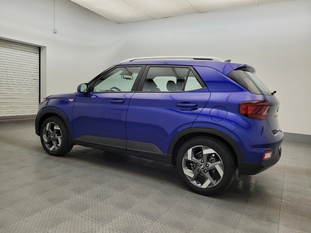 2022 Hyundai Venue in Glendale, AZ 85301 - 18097447 3