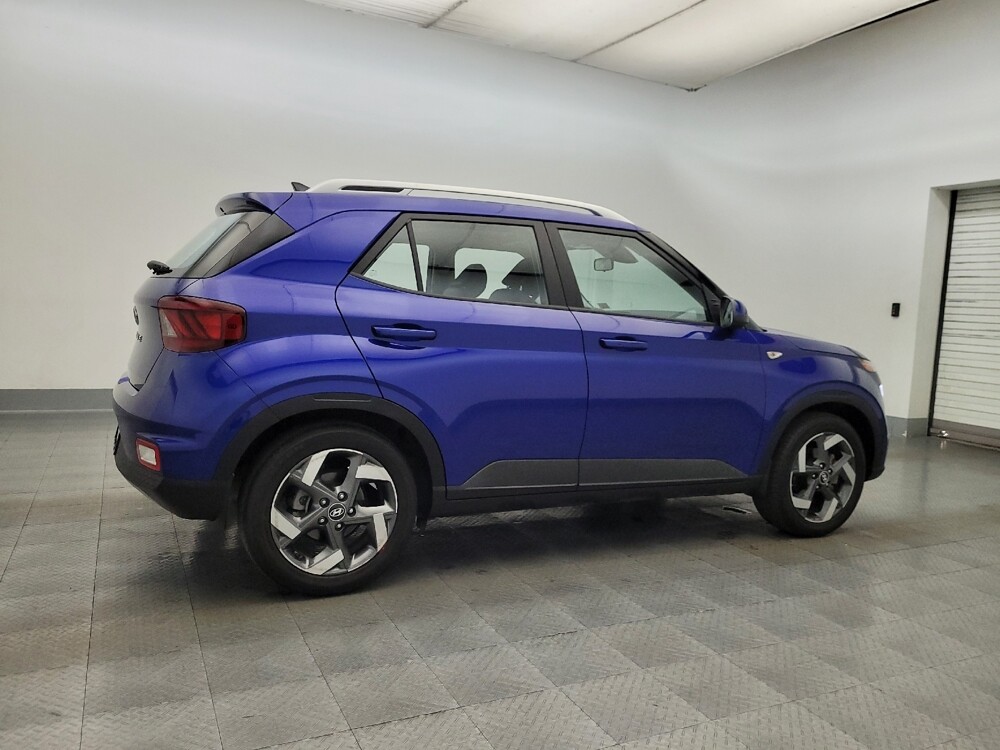 2022 Hyundai Venue in Glendale, AZ 85301 - 18097447 10