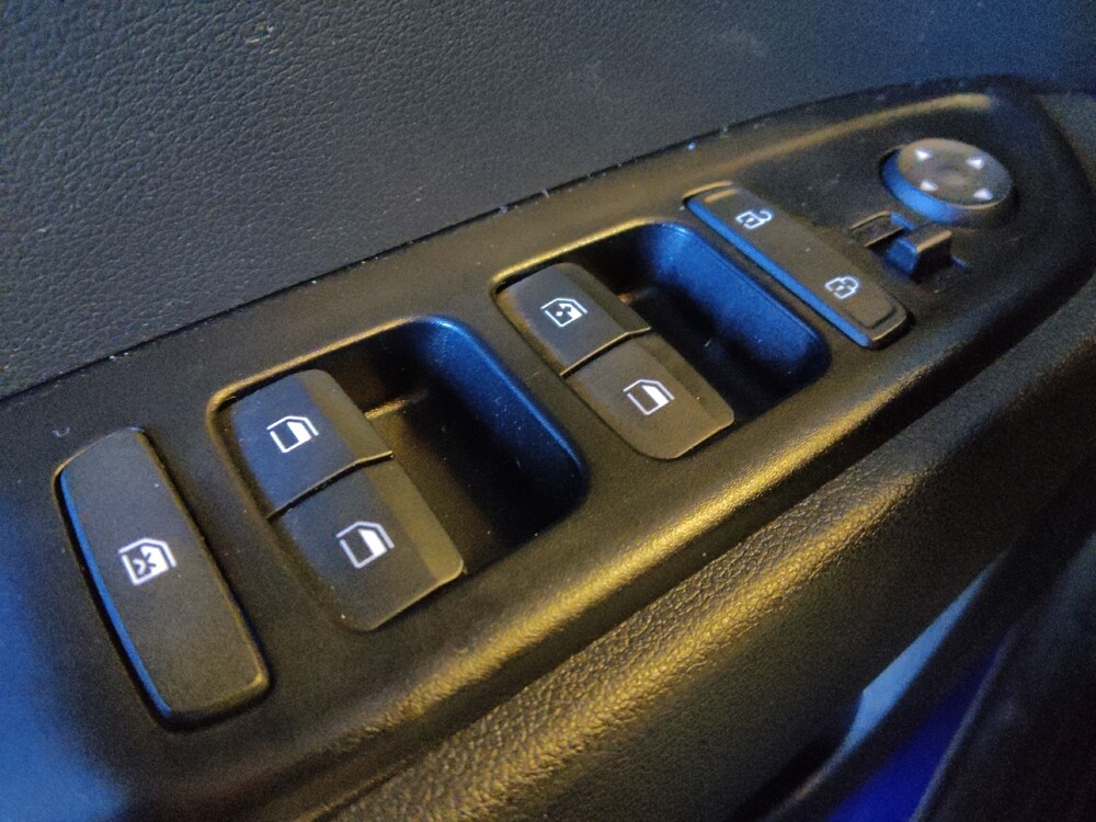 2022 Hyundai Venue in Glendale, AZ 85301 - 18097447 27