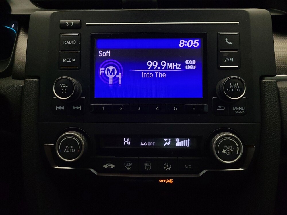 2020 Honda Civic in Glendale, AZ 85301 - 18097450 25