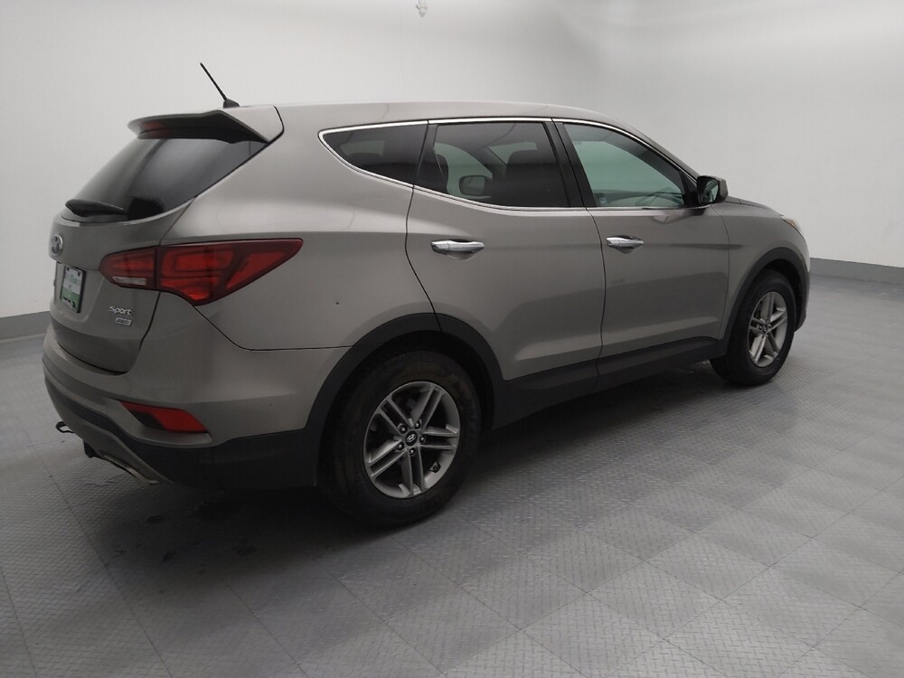 2018 Hyundai Santa Fe in Topeka, KS 66611 - 18097469 10