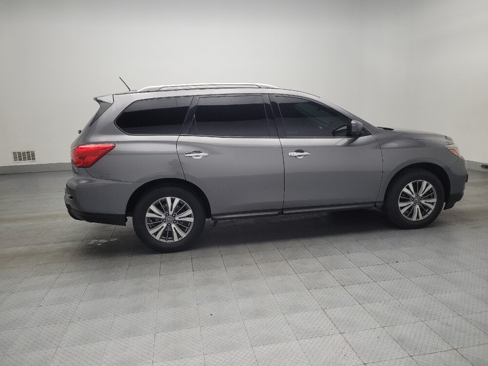 2018 Nissan Pathfinder in Morrow, GA 30260 - 18097473 10