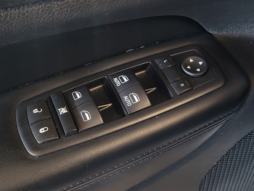 2016 Jeep Grand Cherokee in Lauderdale Lakes, FL 33313 - 18097476 27