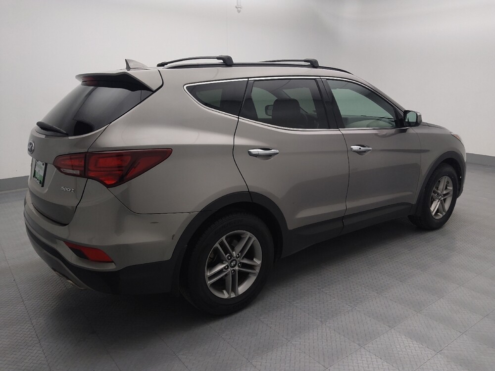 2018 Hyundai Santa Fe in Gladstone, MO 64118 - 18097480 10