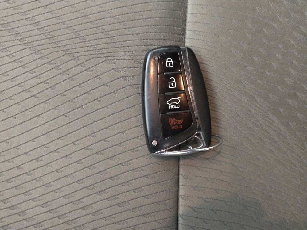 2018 Hyundai Santa Fe in Gladstone, MO 64118 - 18097480 32