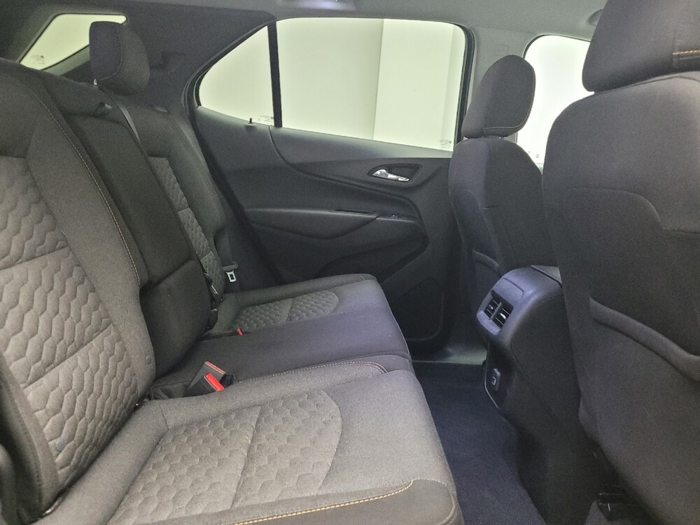 2020 Chevrolet Equinox in Eastpointe, MI 48021 - 18097488 19