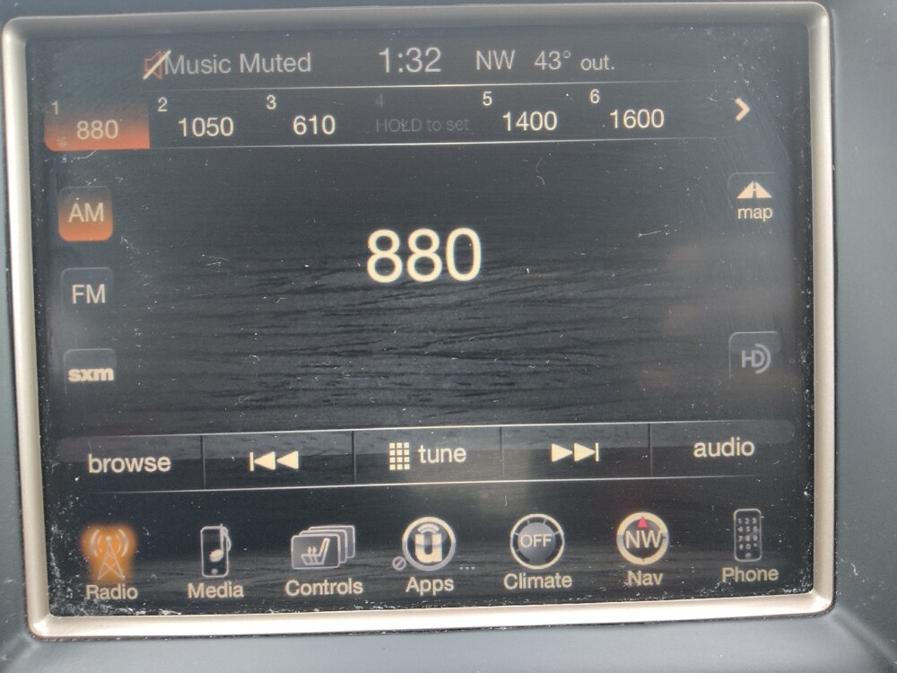 2017 Jeep Grand Cherokee in Plymouth Meeting, PA 19462 - 18097491 25