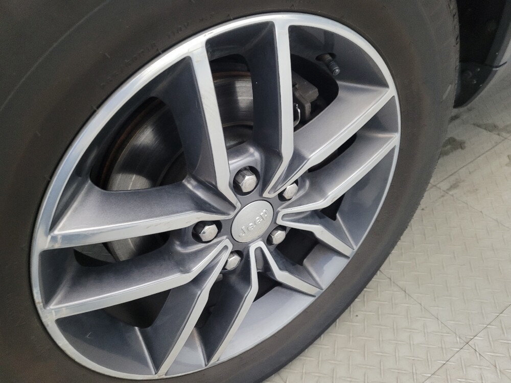 2017 Jeep Grand Cherokee in Plymouth Meeting, PA 19462 - 18097491 31